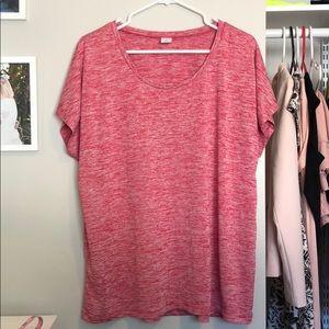 ⚫️ donating 12/11  Heather Red workout top